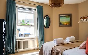 The Victorian Post House - Central Frome